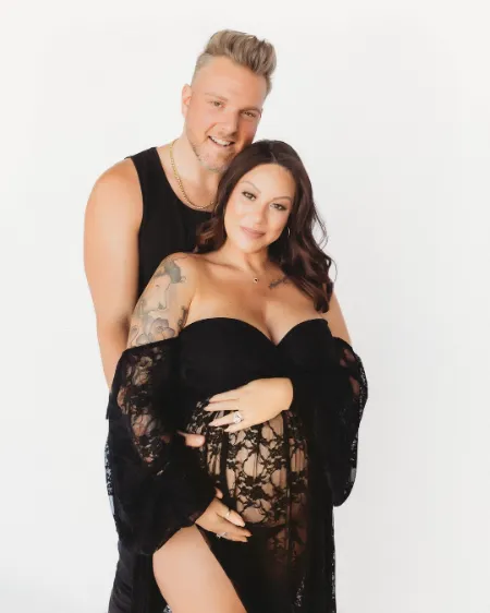 pat mcafee and samantha mcafee baby bump