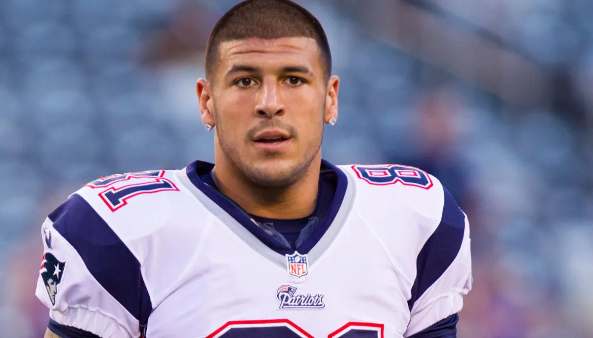 aaron hernandez brother wiki bio