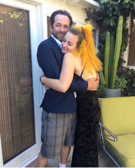 sophie perry with her father luke perry 